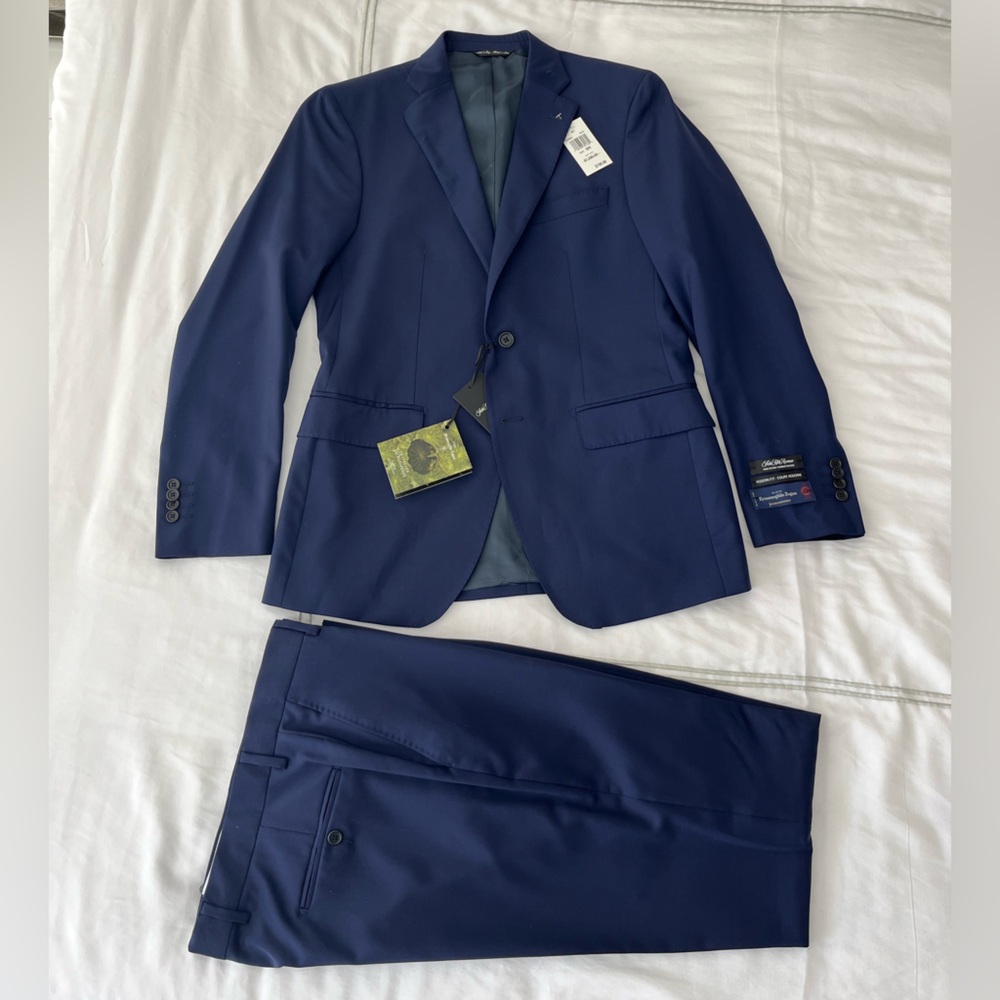 Ermenegildo Zegna Navy Suit